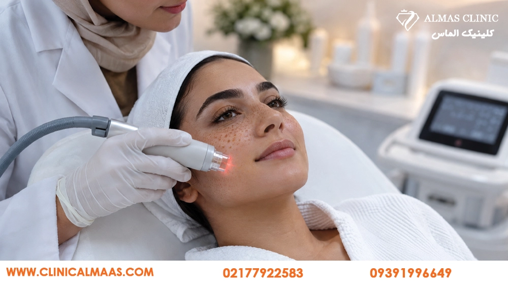 پاک کردن کک و مک در نارمک؛ روش&zwnj;های درمان، لیزر کیوسوئیچ و مراقبت&zwnj;ها